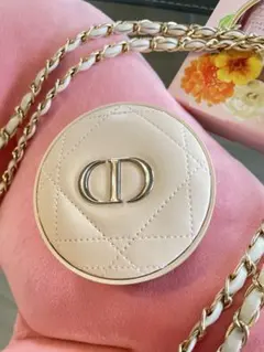 ⭐︎プレゼント付⭐︎ Dior Forever クッションパウダー　ラベンダー