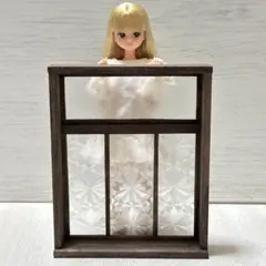 ドールハウス/ミニチュア/出窓/ミニチュア家具/リカちゃん人形/barbie