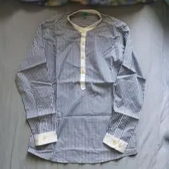ストライプのシャツ