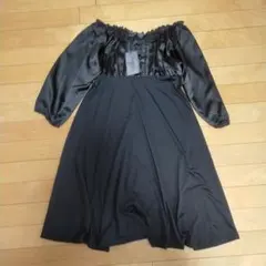 タグ付き未使用品 ドレス　POURVOUS ブラック オフショルダー ワンピース