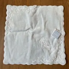WEDGWOOD 刺繍入りタオルハンカチ