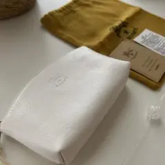 ホワイトレザー ポーチ イルビゾンテ
