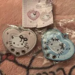 ハローキティ刺繍カスタムキーホルダー　２種