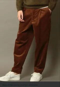 テーパードスラックス