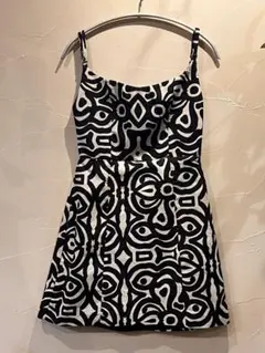 ZARA ザラ　幾何学模様 ミニワンピース ブラック・ホワイト