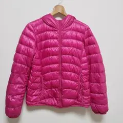 美品ユニクロピンク ウルトラライトダウンジャケットパーカー M フード付き
