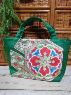 和柄バッグ　和装バッグ　着物　和風　和柄　ハンドメイドバッグ A4サイズ入ります