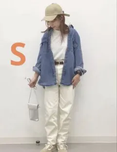 GU ハイウエストマムジーンズ S ホワイトデニム テーパード