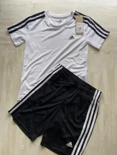 adidas ジャージ　半袖セットアップ