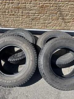 美品)265/70r16 ダンロップAT5 再販70 ② - メルカリ