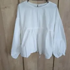 LOWRYS FARM ホワイトコットンシャツ フリル付き