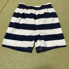 ネイビーとホワイトのストライプ水着