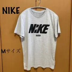 NIKE DRI-FIT Tシャツ
