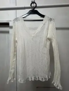 Vネック ダメージ加工 リブニット ホワイト