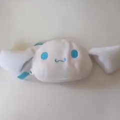 シナモンロール可愛いポーチ 白色 青い刺繍