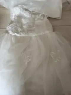 ホワイト蝶刺繍リボンドレス