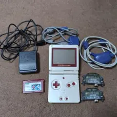 ゲームボーイアドバンスSP ファミコンカラーおまけ付属品つき