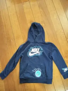 Nike ネイビー パーカー