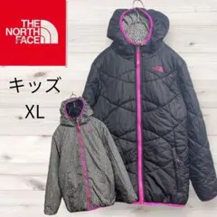 44【キッズ】ノースフェイス　中綿ダウンジャケット　XL　リバーシブル　黒ピンク