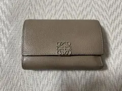 2025年最新】ロエベ 三つ折りの人気アイテム - メルカリ