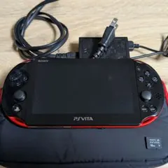 中古品　PlayStation Vita PCH-2000　本体セット　初期化済