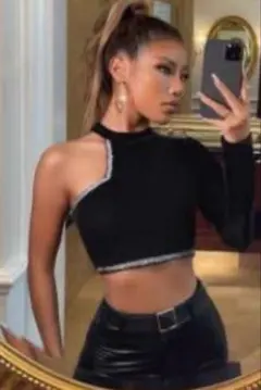 SHEIN ベロア変形トップス