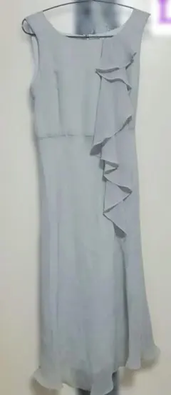 フリル付き ライトグレー パーティードレス ロングドレス