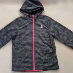 ルコックスポルティフ ウィンドブレーカー 黒とピンク迷彩