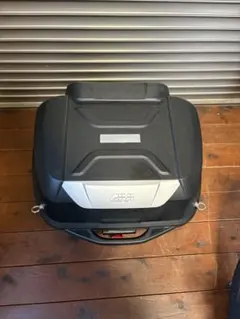GIVI(ジビ) バイク用 リアボックス モノロック 43L オプション付きのサムネイル
