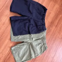 ネイビー・カーキ 半ズボン 2枚セット　ユニクロ