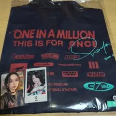 TWICE THIS IS FOR 国立 シャツミナMサイズ＋トレカセット