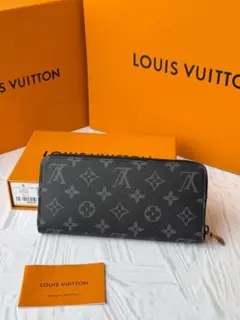 Louis Vuitton モノグラム エクリプス 長財布のサムネイル