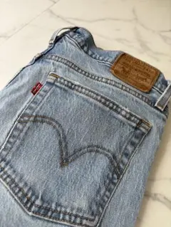 Item thumbnail for item 1c5ce5f8-21de-4868-8aed-ad31faccc1f7