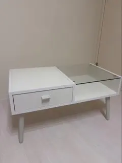 ホワイトガラス天板のセンターテーブル
