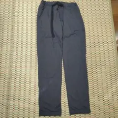 ウォームイージーパンツ ユニクロ