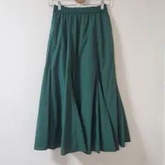 ユニクロ　マーメイドスカート・グリーン