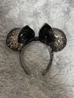 ディズニーミニーちゃんカチューシャ黒とシルバーのスパンコール