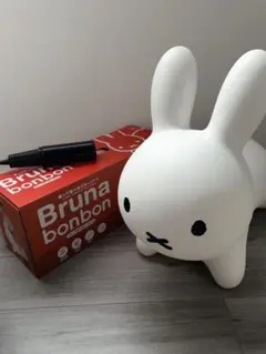 Item thumbnail for item b986f3cf-55f9-4eab-8e23-ce1a7a5045af