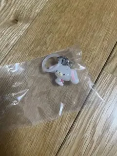 しろうさ　サンリオ　カプセルトイ