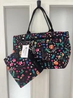 LESPORTSAC フラワープリントトートバッグ
