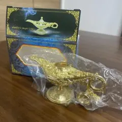 アラビアン魔法のランプの置物　ゴールド金色
