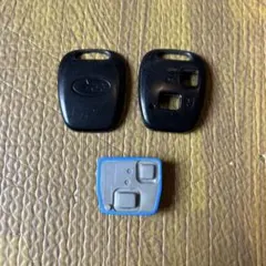 スバル　サンバーバン　サンバートラック　純正　キーレス　青枠　（777）のサムネイル