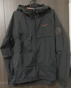 【NIKE 】ナイキ　フード付き　ナイロン　トレーニングジャケット S ブラック