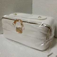 ハローキティ　ラグジュアリー バニティポーチ