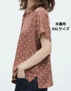 《週末値下》【未着用】UNIQLO ドット柄 半袖シャツ ブラウス XXLサイズのサムネイル