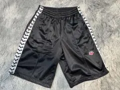 アリーナ　ショートパンツ　ブラック　M