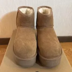 UGG CLASSIC MINI PLATFORM