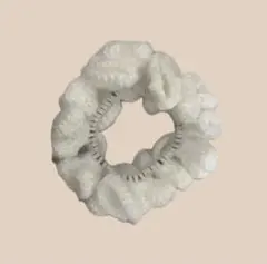 ハンドメイド　編み物　シュシュ　白