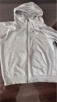 Nike グレー フルジップパーカー