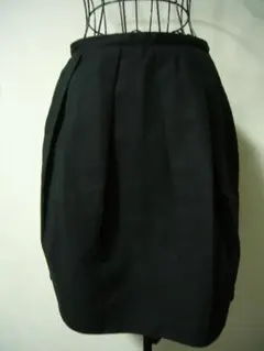 DES PRES　ひざ丈スカート　サイズ：1　カラー：ブラックのサムネイル